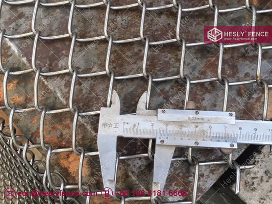 中国 中国チェーンリンクフェンス | 中国55X55mm メッシュ開口部 | 4.0mm スチールワイヤー - Hesly フェンス、中国 サプライヤー