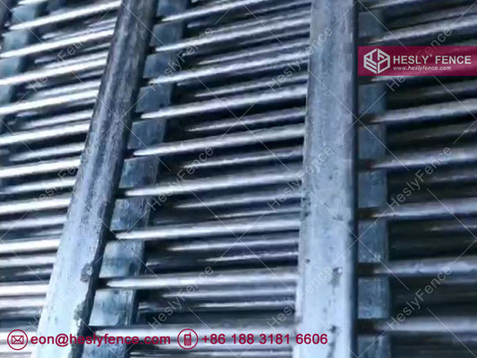 アンチクライムメッシュフェンス | 8ゲージワイヤー | 縦型補強フラットバー | ホットディップ亜鉛メッキ - Hesly Fence - 中国 サプライヤー