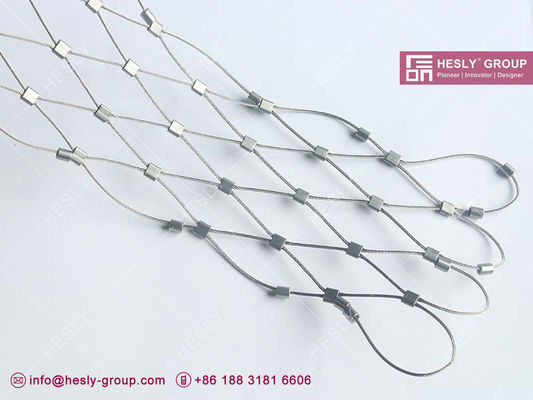 SS316 / SS304 1.5mm ステンレス鋼フェルールロープメッシュ 80X139mm メッシュ開口部 サプライヤー
