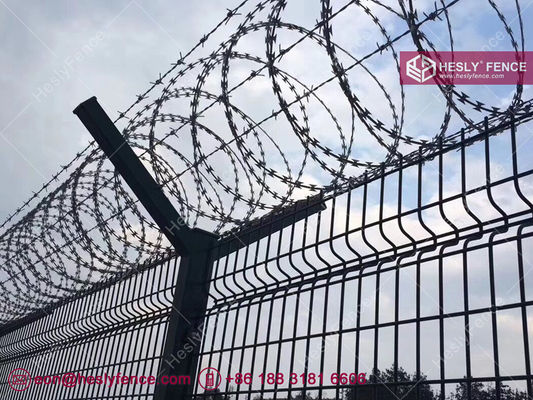 3.5m高い空港周辺のフェンス トップコンチェルチナ剃毛線コイル 刺線 Yポスト ダークグリーンヘスリーフェンス サプライヤー