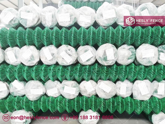 グリーンPVCコーティングチェーンワイヤーメッシュフェンス | 50X50mmメッシュ開口部 | 4.0mmワイヤー - Hesly Fence, China サプライヤー
