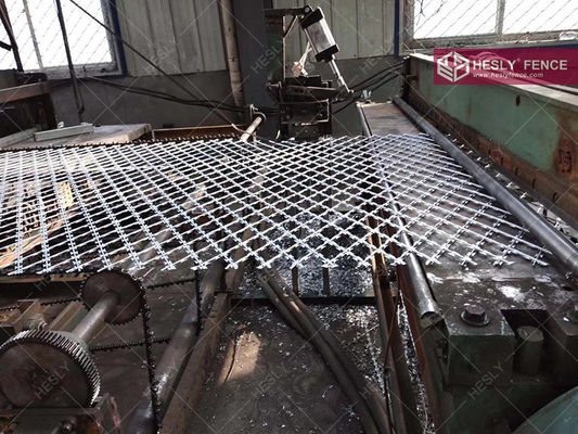 ダイヤモンドで溶接した刃物網のシート, 1.8X6.0m,粉末で覆われた,中国 HeslyFence サプライヤー