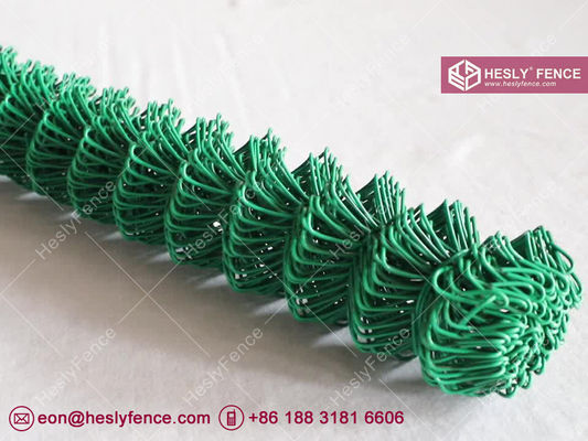 ダークグリーンPVCコーティングチェーンリンクメッシュフェンス | ワイヤー径4.75mm | 菱形目合い50mm | Hesly Fence - 中国 サプライヤー