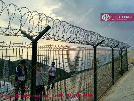 トップコンチーナ安全ワイヤー付き溶接金網 | 空港敷地境界 | 高さ3.5M | 幅3.0M | HeslyFence工場 サプライヤー
